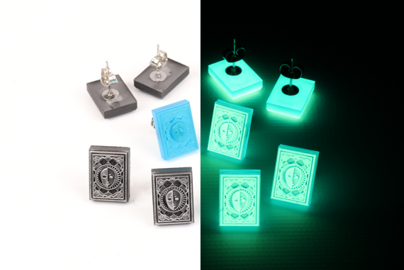 Shuffle Time Glow Earrings - Persona 3 Reload