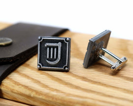 Bard FFXIV Job Cufflinks - BRD Metal Resin, Final Fantasy 14 FF14 Soul Crystal - LootCaveCo