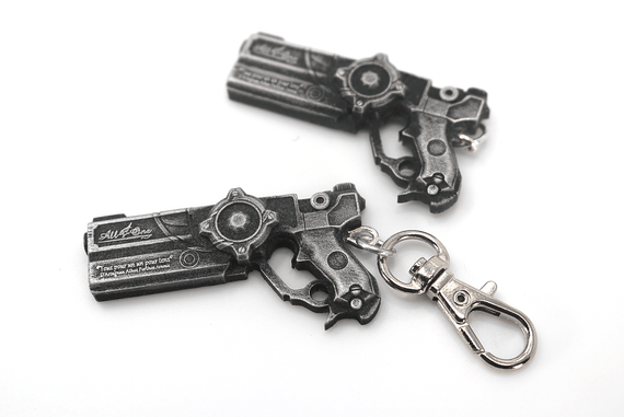 Bayonetta All for One Gun Keychain / Necklace, Bayonetta 2 Cosplay or Gift - LootCaveCo