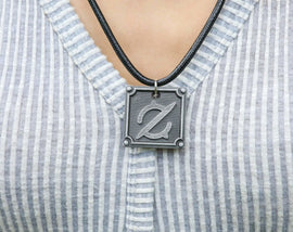 Gunbreaker FFXIV Keychain / Necklace Metal Resin - GNB Final Fantasy XIV (FF14) - Soul Crystal - LootCaveCo