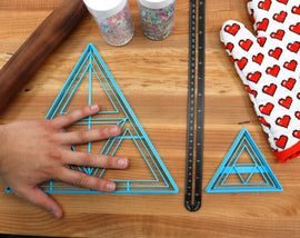 XL 12 Inch Triforce Cookie Cutter -  Zelda Cookie Cake  - Breathe of the Wild Cookie Cutter /  Nintendo Gift